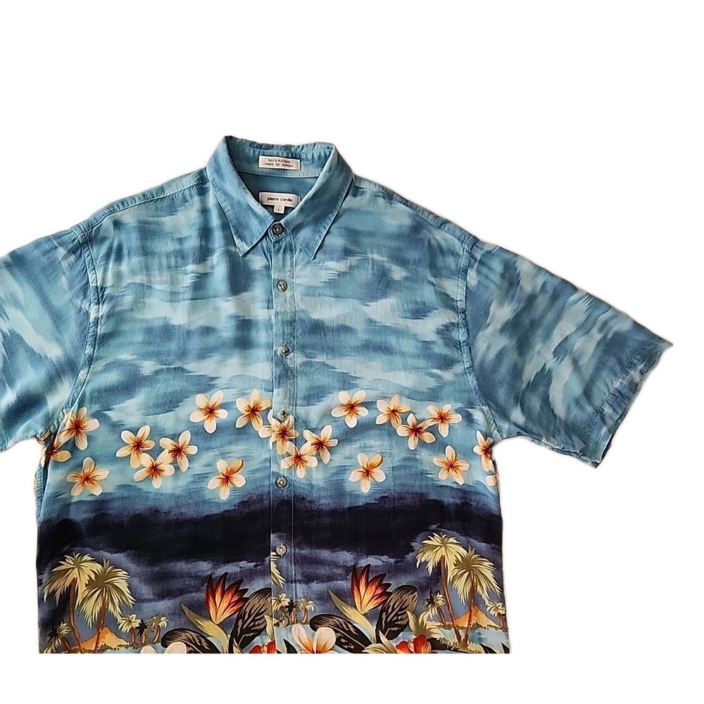 Vintage Pierre Cardin Men's Large 100% Rayon Blue Hawaiian Floral Button Down